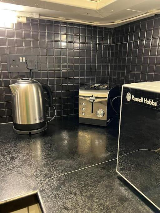 Superb 2Bed/2Bath Flat Waterloo Londonアパートメント エクステリア 写真