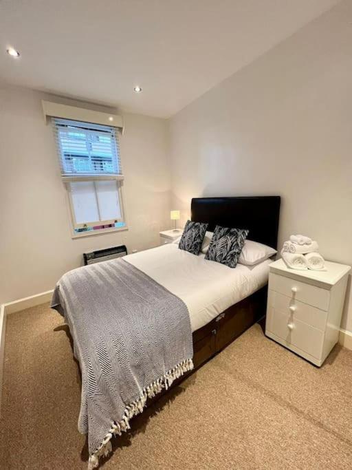 Superb 2Bed/2Bath Flat Waterloo Londonアパートメント エクステリア 写真