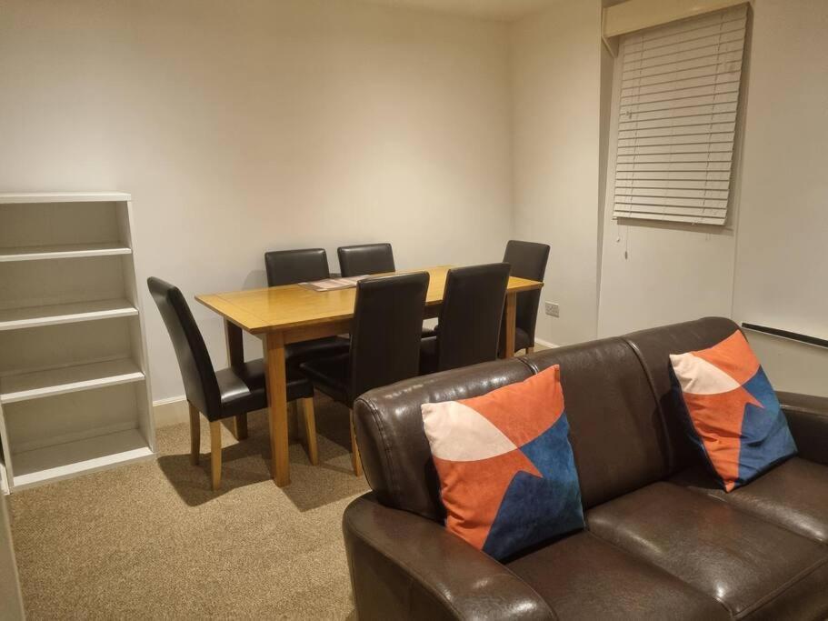 Superb 2Bed/2Bath Flat Waterloo Londonアパートメント エクステリア 写真